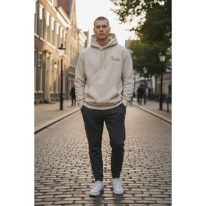 Maneskin Band Hoodie Cream Sand Graphic Pullover Mens XL Rock Merch